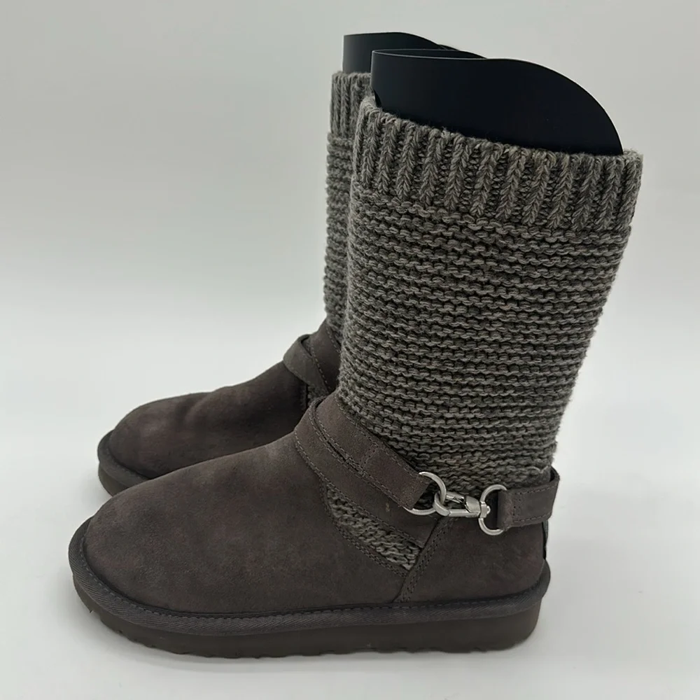 UGG purl strap